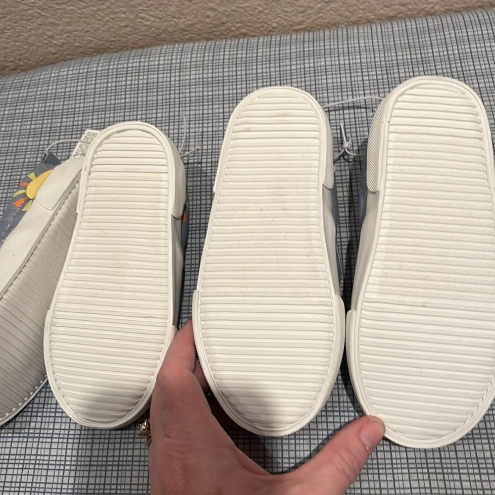 New Old Navy Toddler Sun Chambray Canvas Sneakers Slip On Shoes Size 7